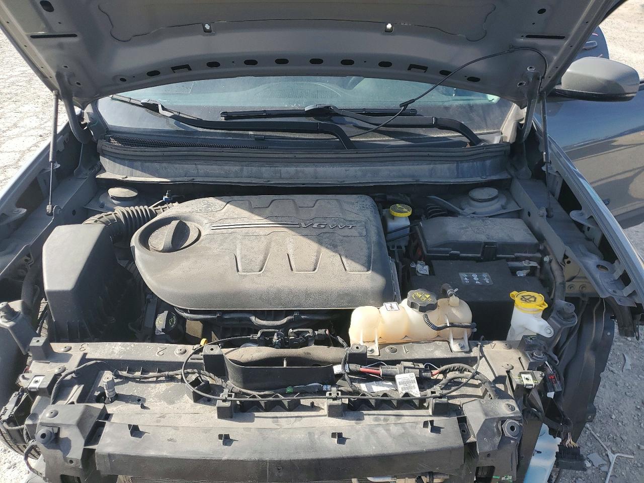 2019 JEEP CHEROKEE LATITUDE photo 12