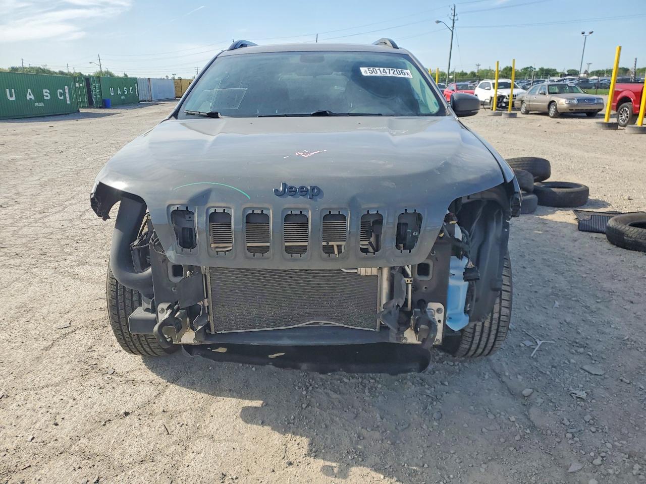 2019 JEEP CHEROKEE LATITUDE photo 5