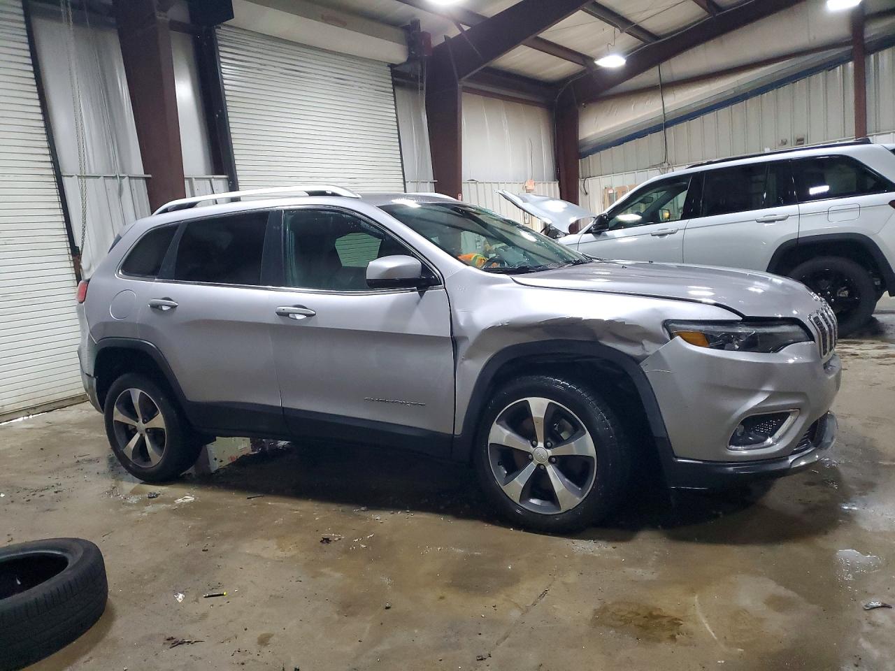 2019 JEEP CHEROKEE LIMITED photo 10