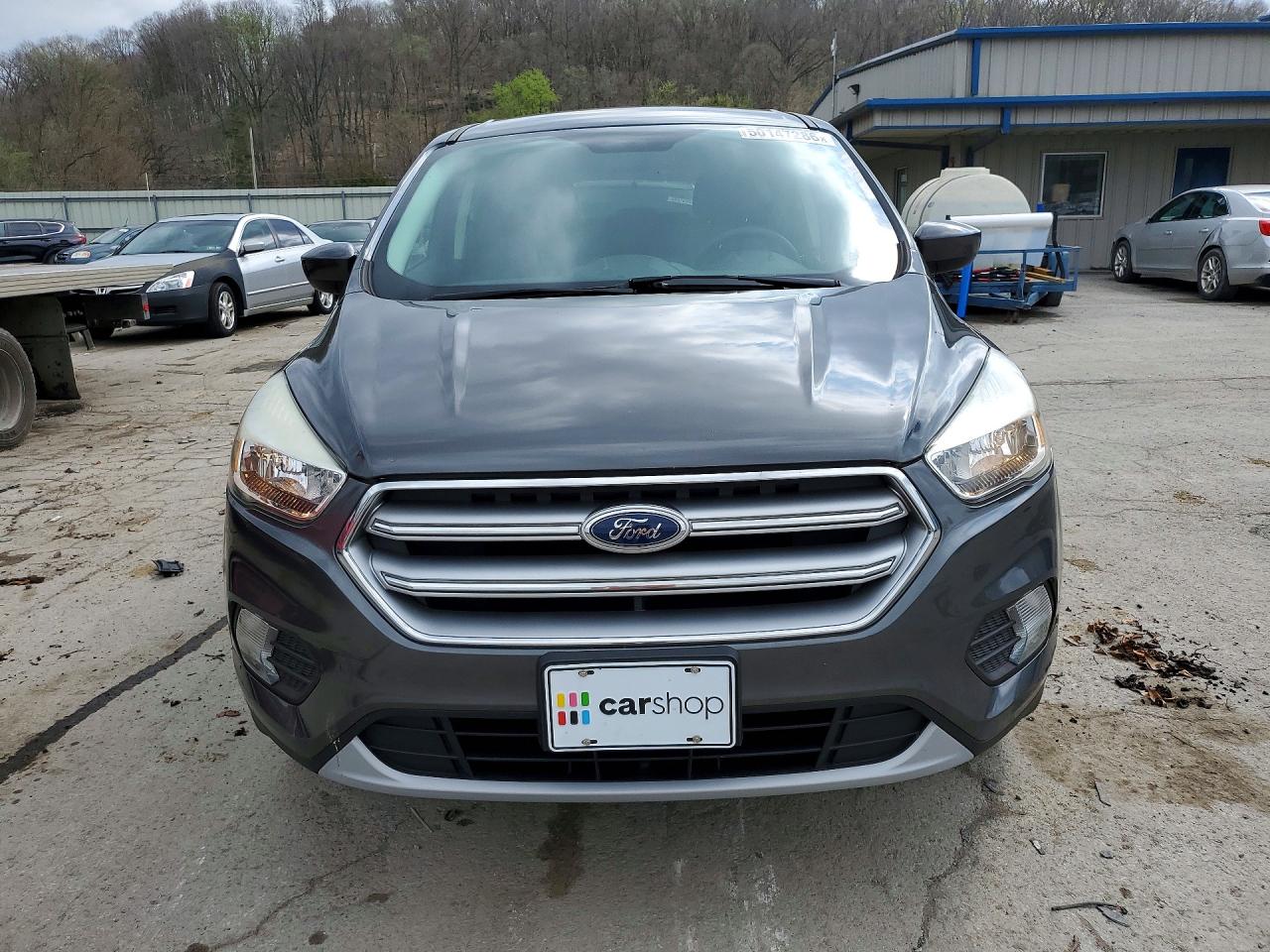 2017 FORD ESCAPE SE photo 13