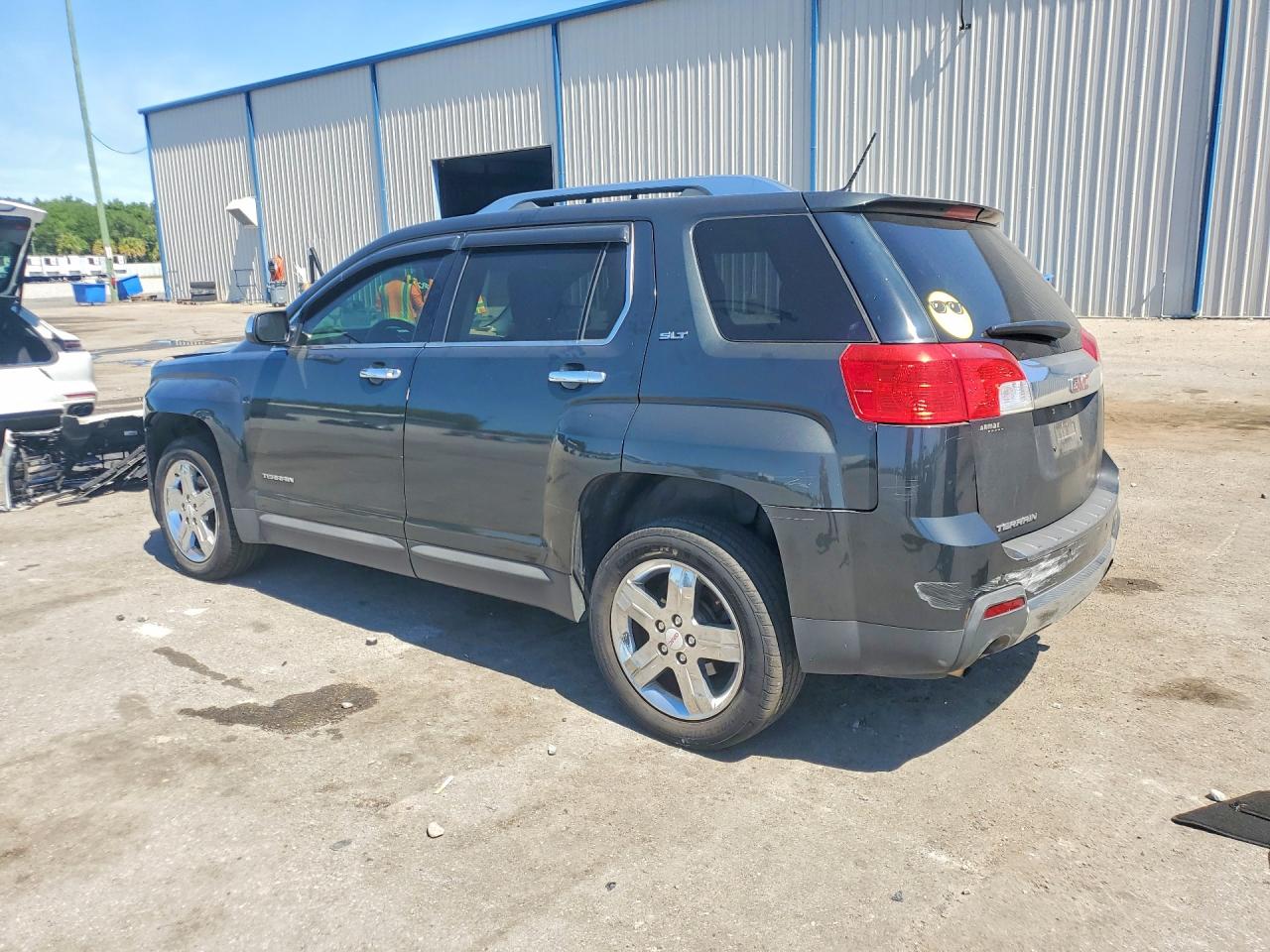 2013 GMC TERRAIN SLT photo 3