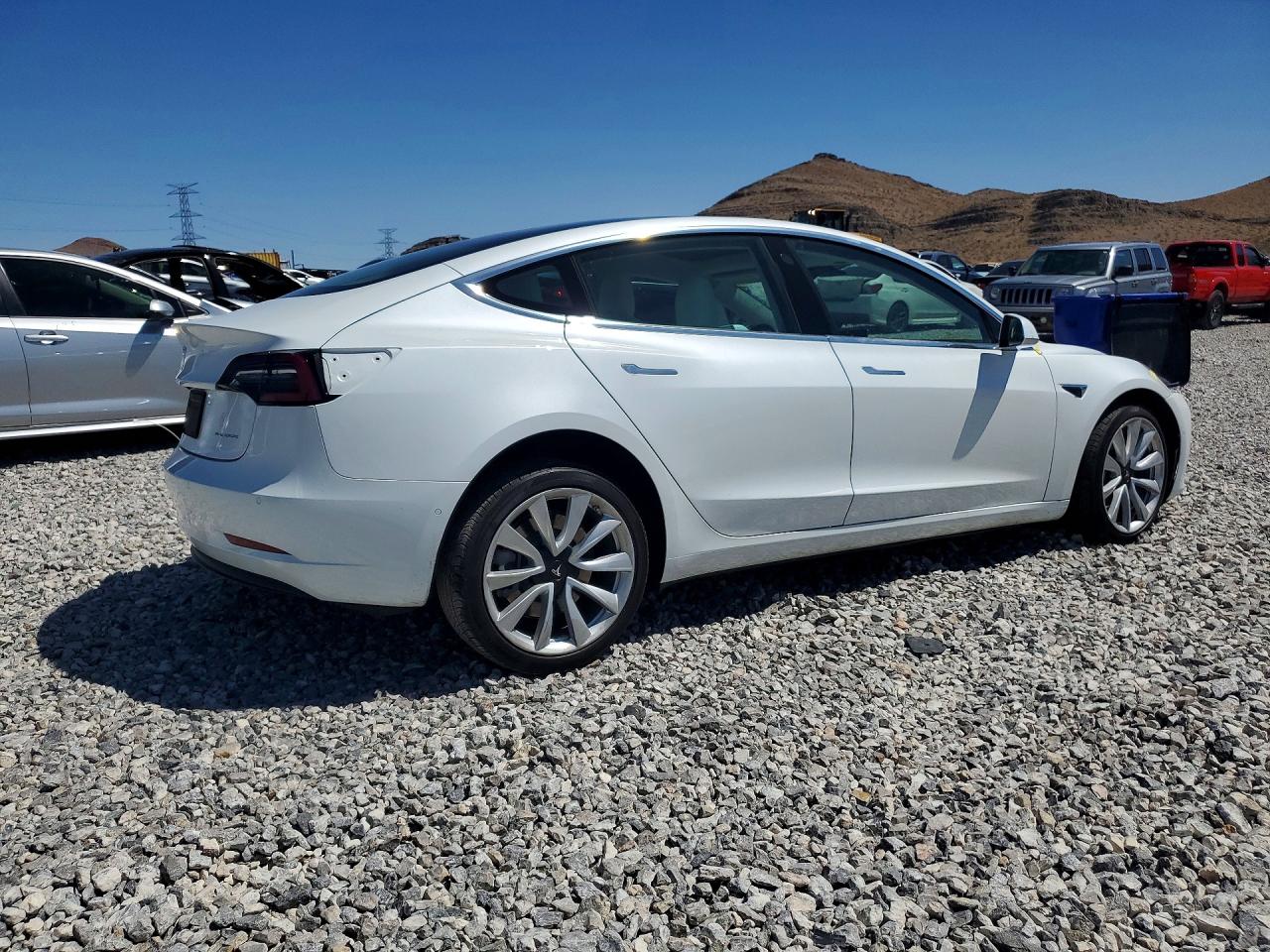2019 TESLA MODEL 3 photo 5