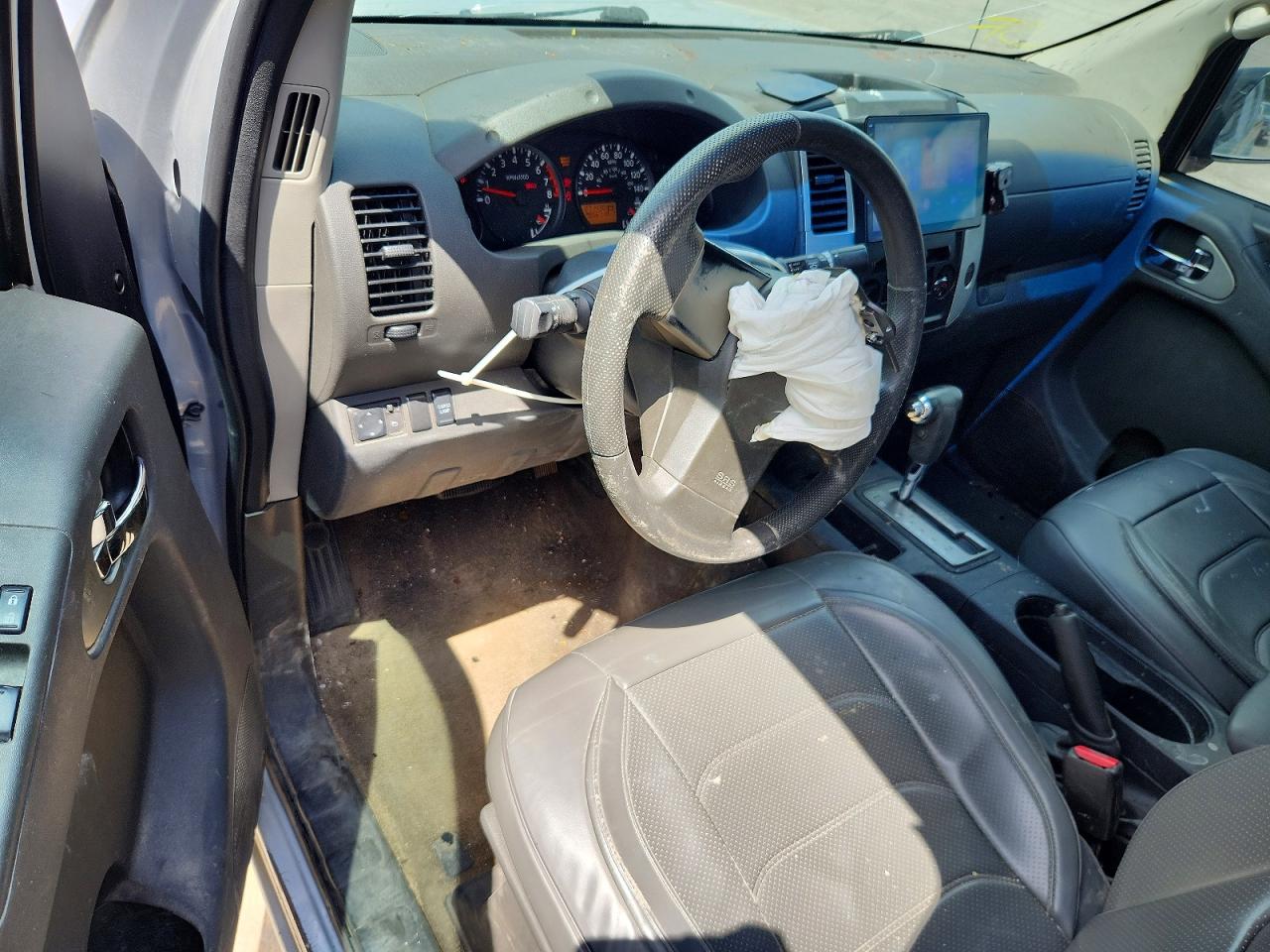 2011 NISSAN FRONTIER SV V6 photo 8
