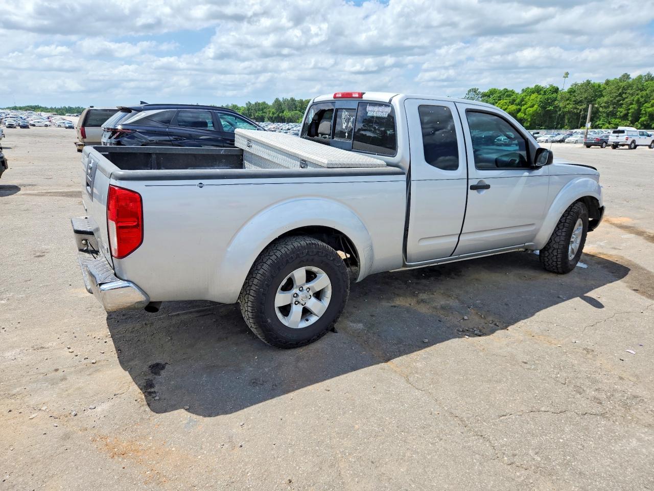 2011 NISSAN FRONTIER SV V6 photo 3