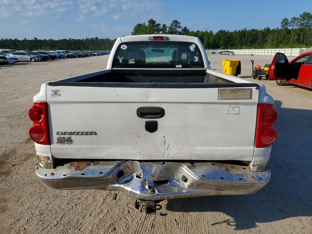 2005 DODGE DAKOTA SLT photo 11
