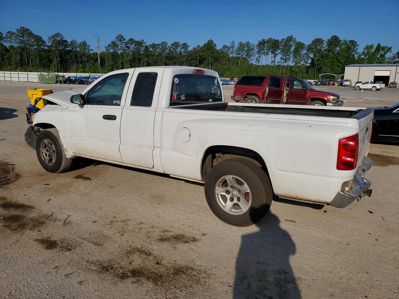 2005 DODGE DAKOTA SLT photo 3
