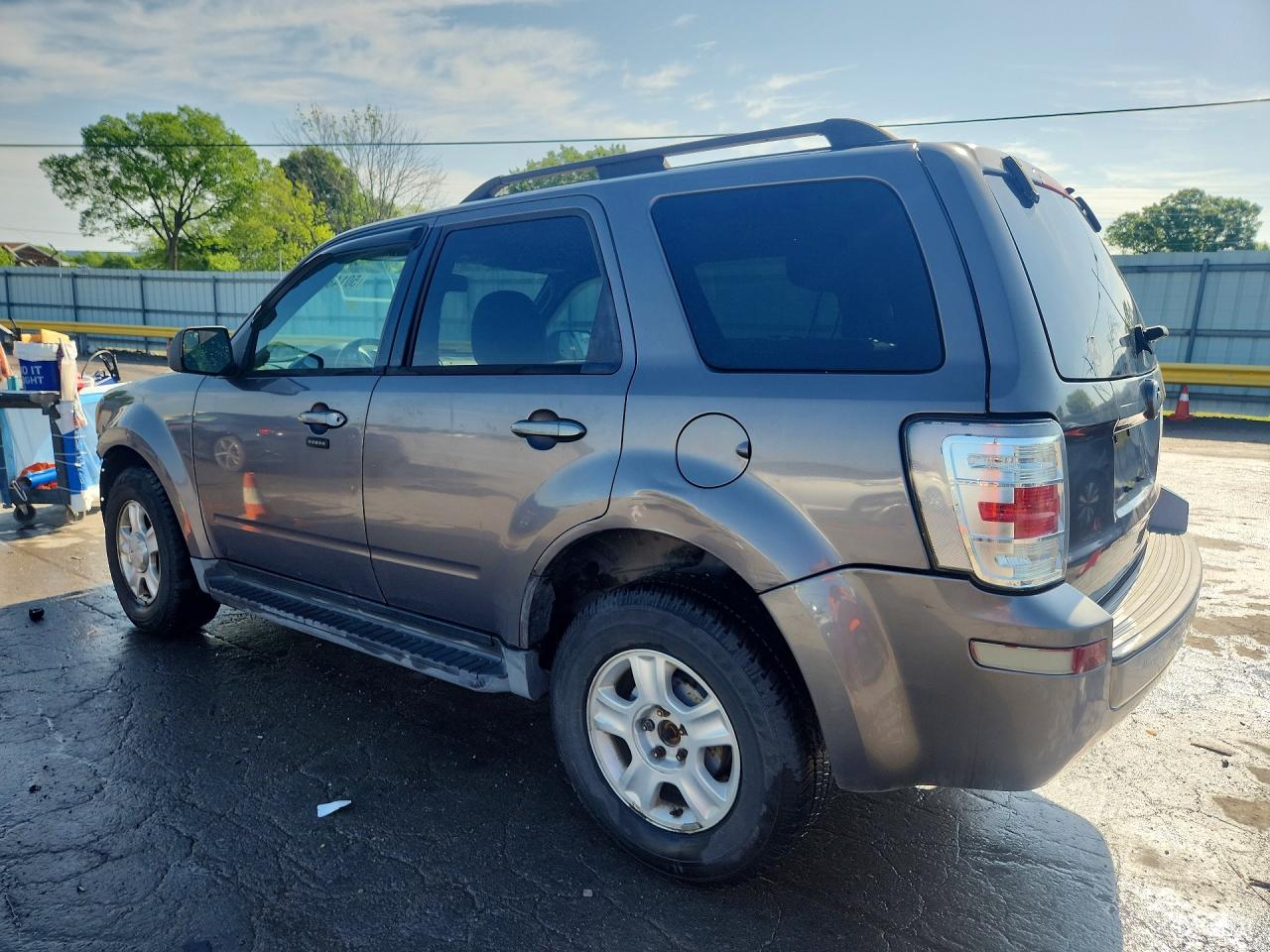 2011 MERCURY MARINER photo 3