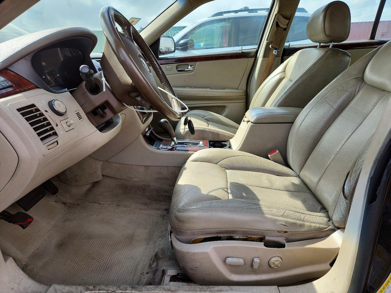2006 CADILLAC DTS photo 13