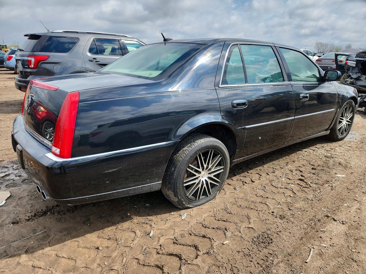 2006 CADILLAC DTS photo 5