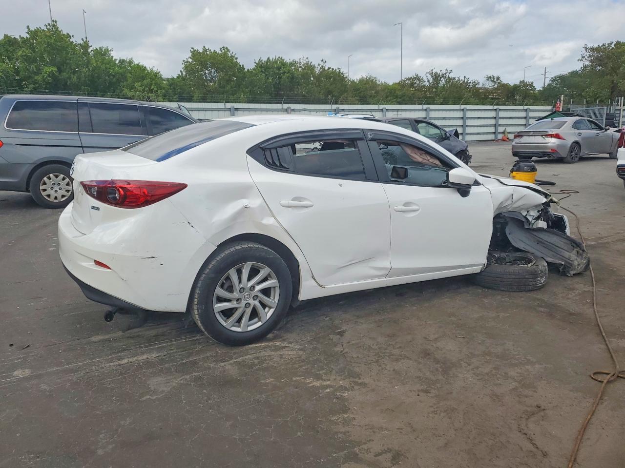 2017 MAZDA 3 SPORT photo 7