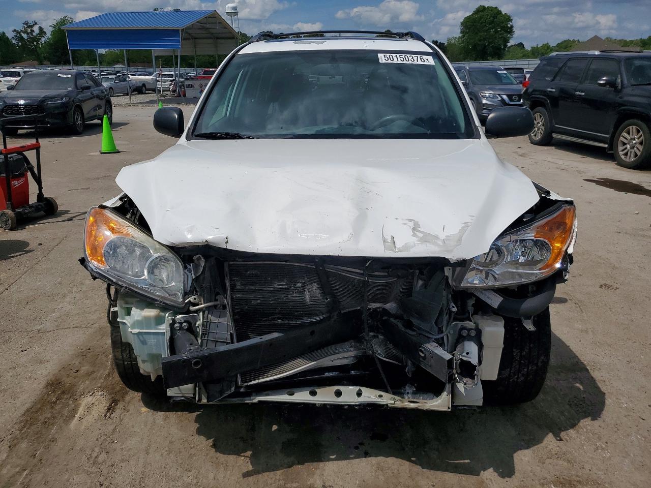 2012 TOYOTA RAV4 BASE photo 9