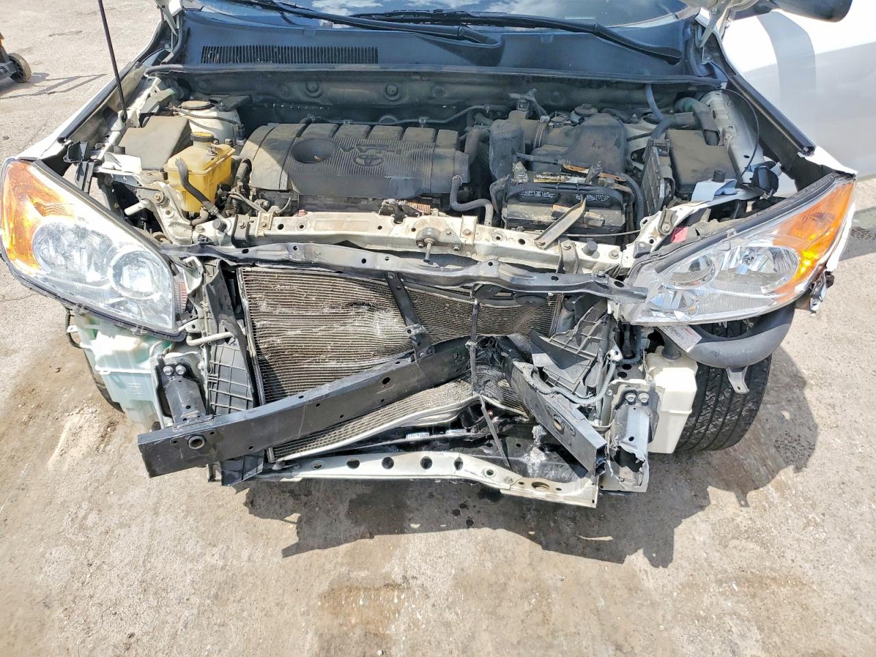 2012 TOYOTA RAV4 BASE photo 23