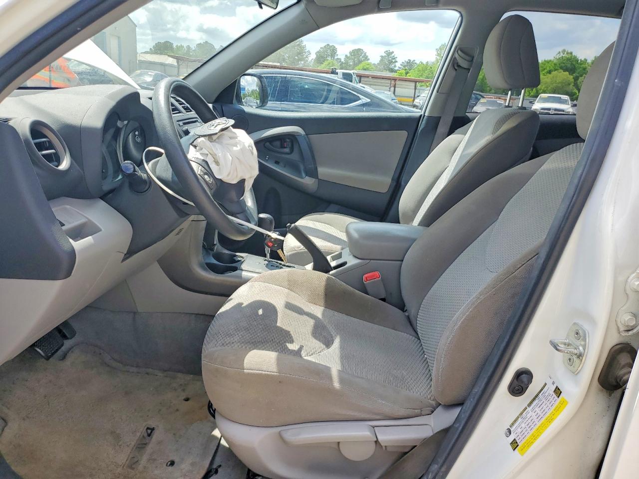 2012 TOYOTA RAV4 BASE photo 13