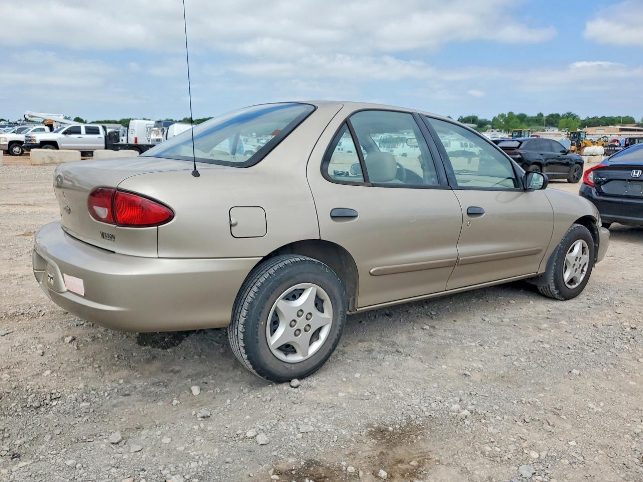 2002 CHEVROLET CAVALIER BASE photo 3