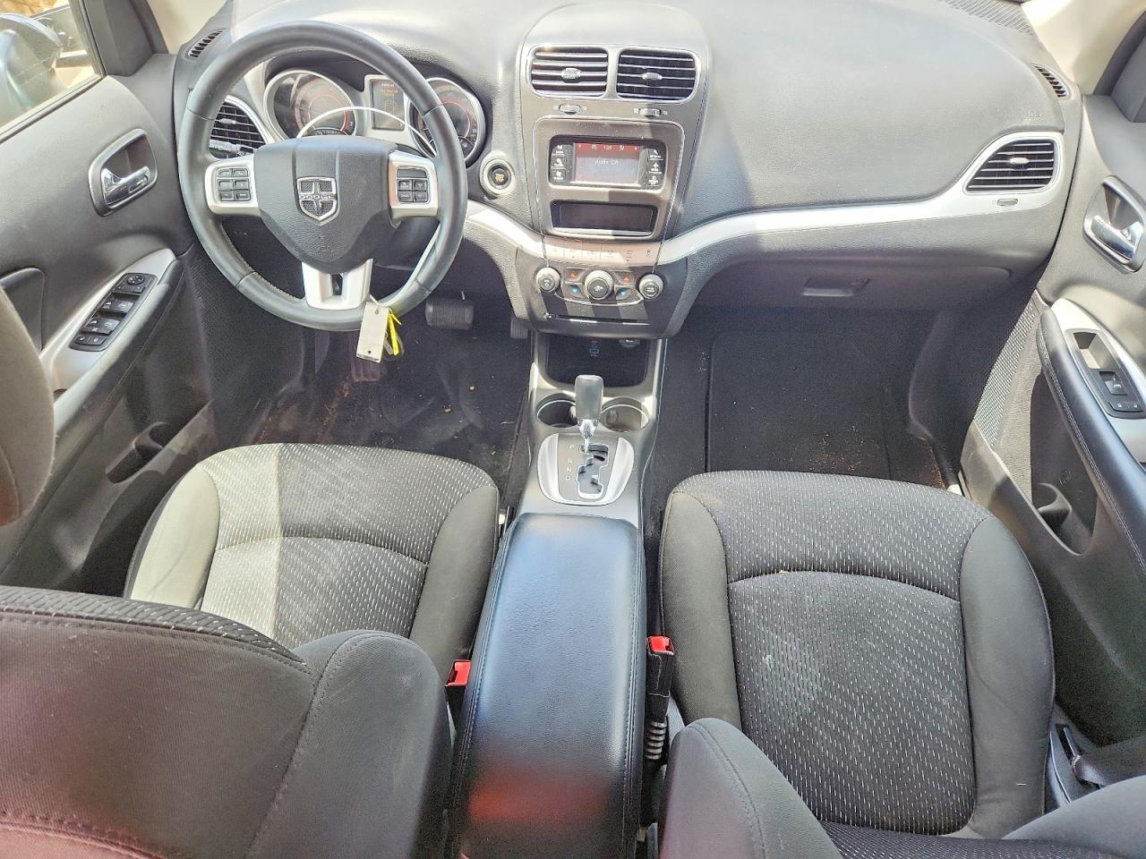 2018 DODGE JOURNEY SE photo 8