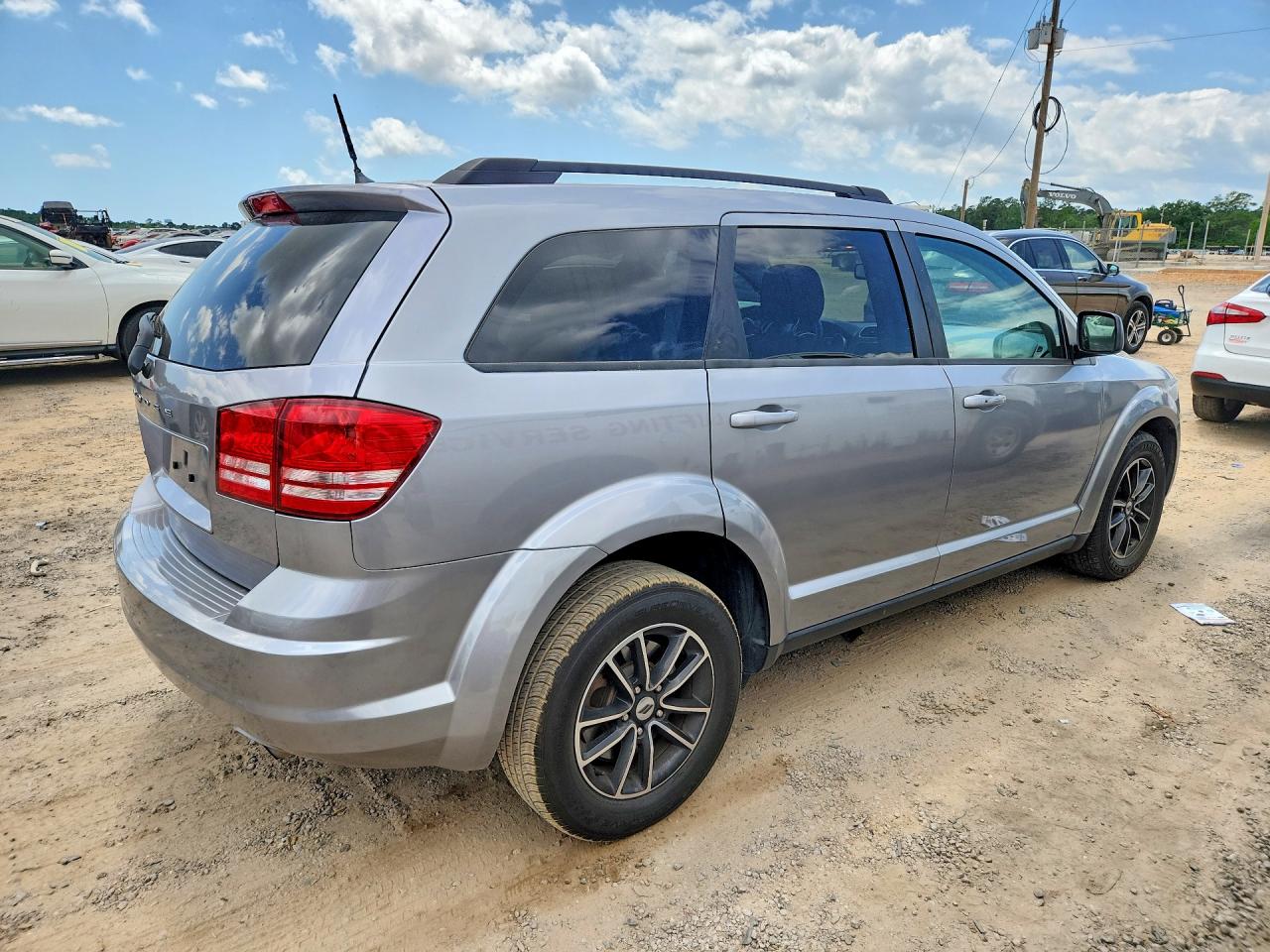 2018 DODGE JOURNEY SE photo 3