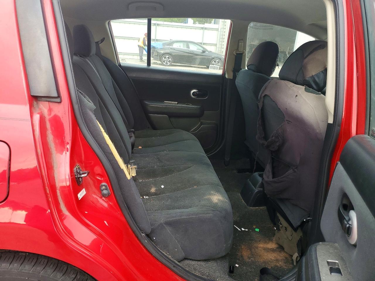 2012 NISSAN VERSA 1.8 S photo 23