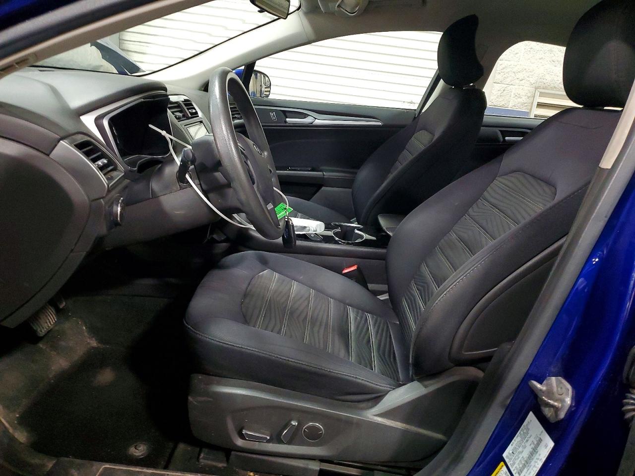 2016 FORD FUSION SE photo 19