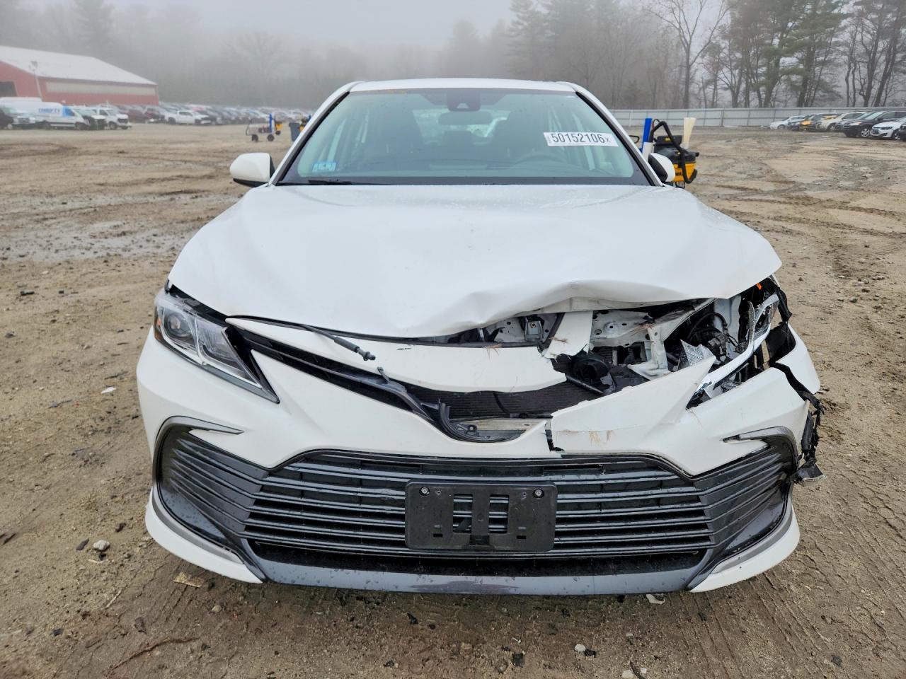 2022 TOYOTA CAMRY LE photo 13