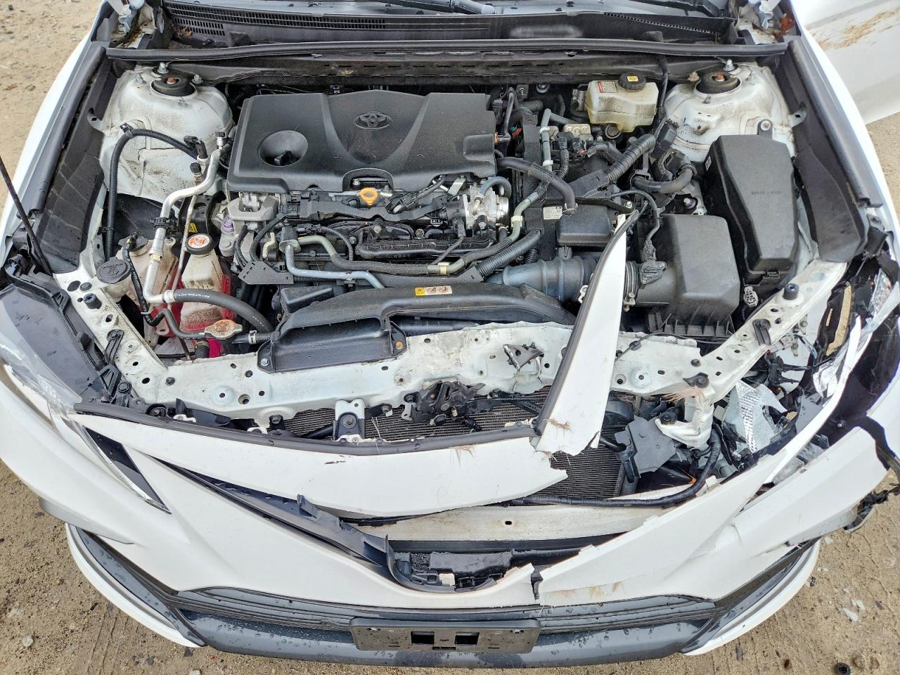 2022 TOYOTA CAMRY LE photo 31