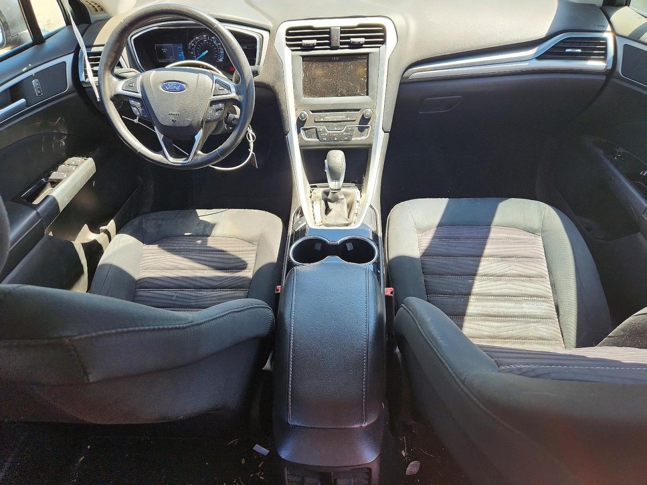 2016 FORD FUSION SE photo 22