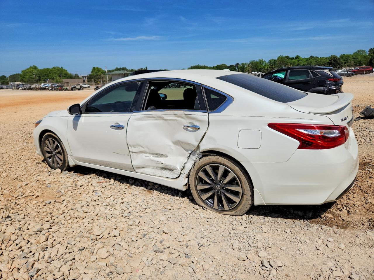 2017 NISSAN ALTIMA 2.5 SL photo 2