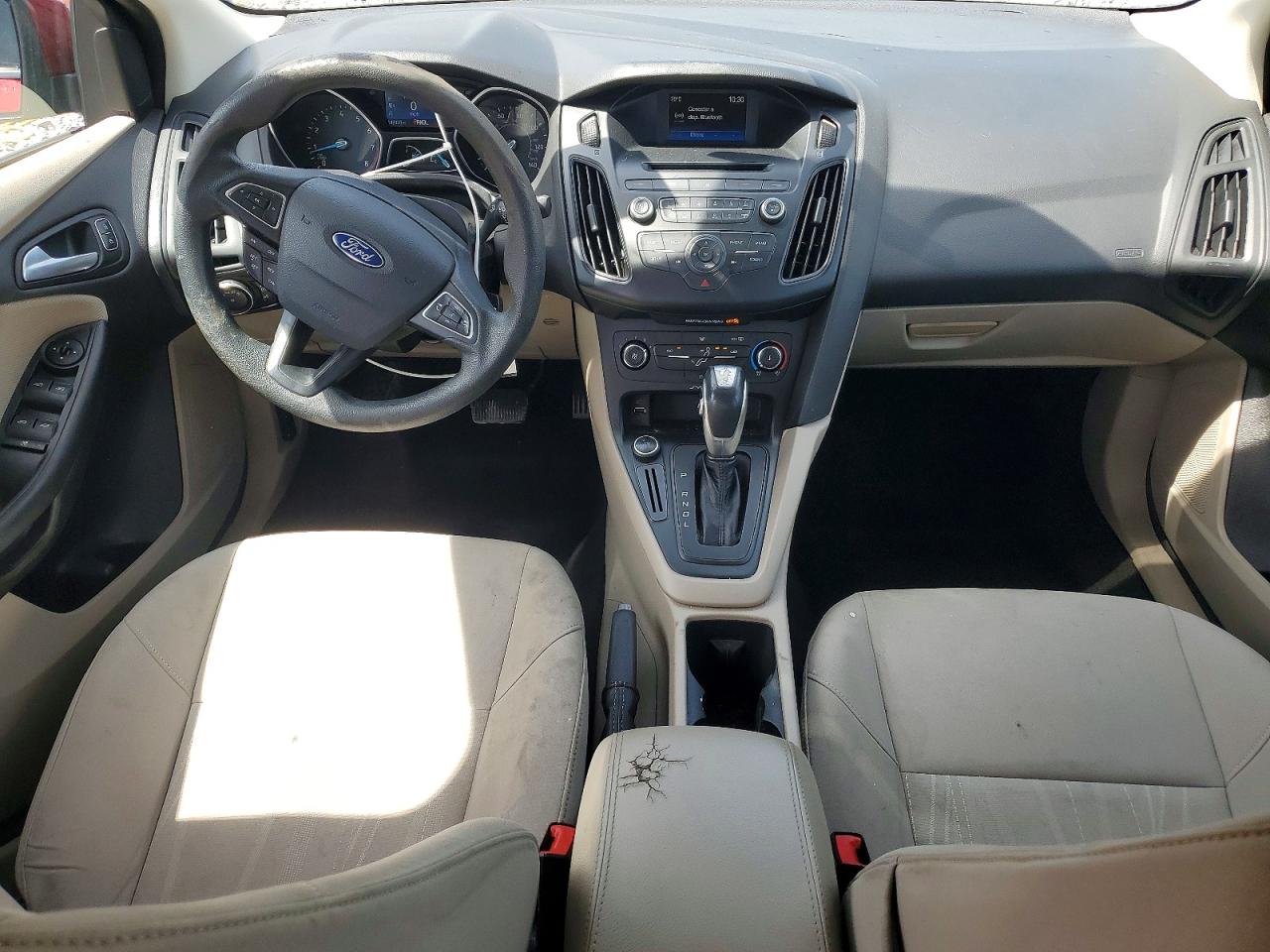 2015 FORD FOCUS SE photo 15