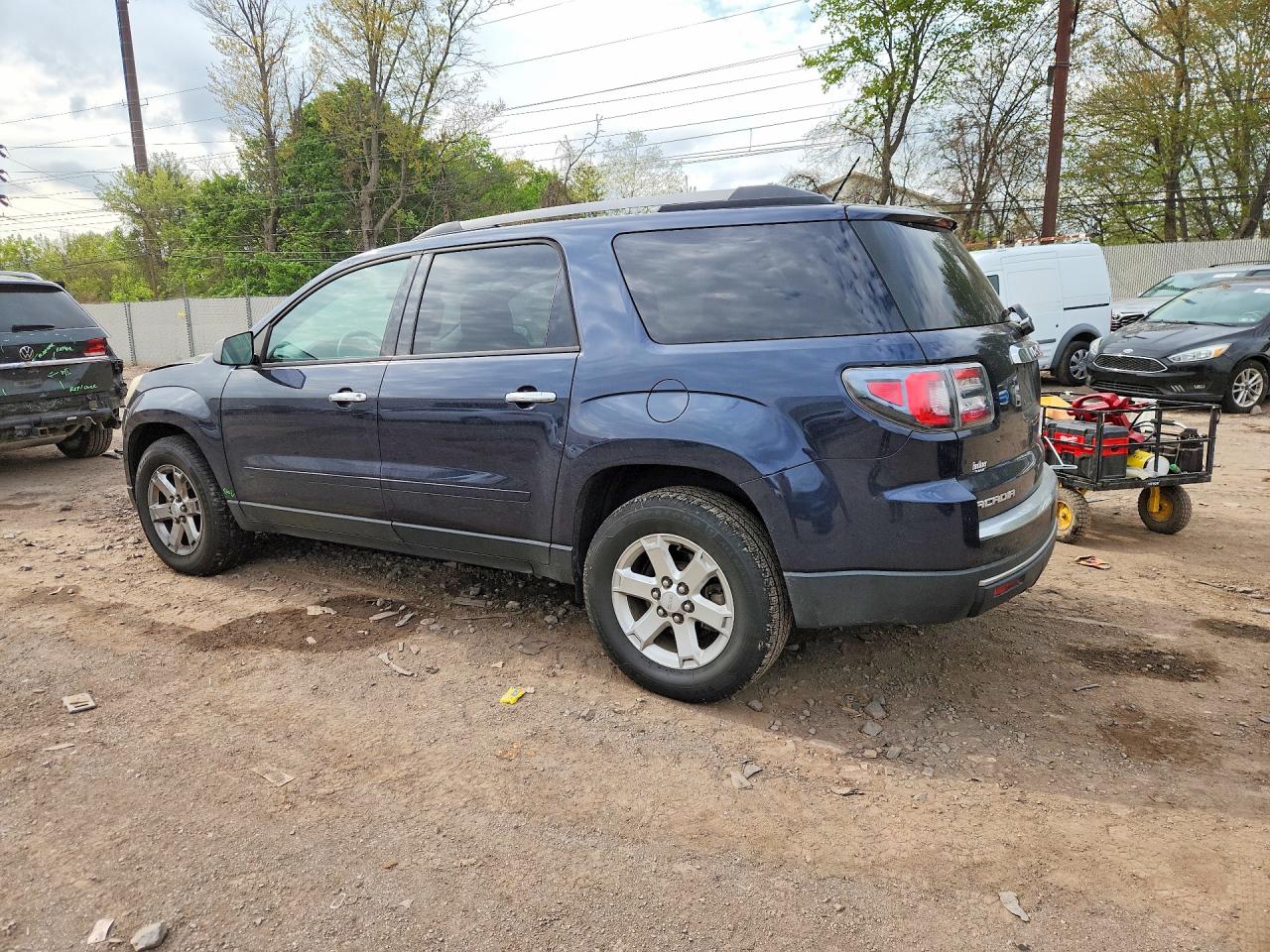 2015 GMC ACADIA SLE photo 3