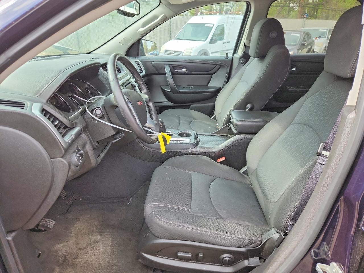 2015 GMC ACADIA SLE photo 13