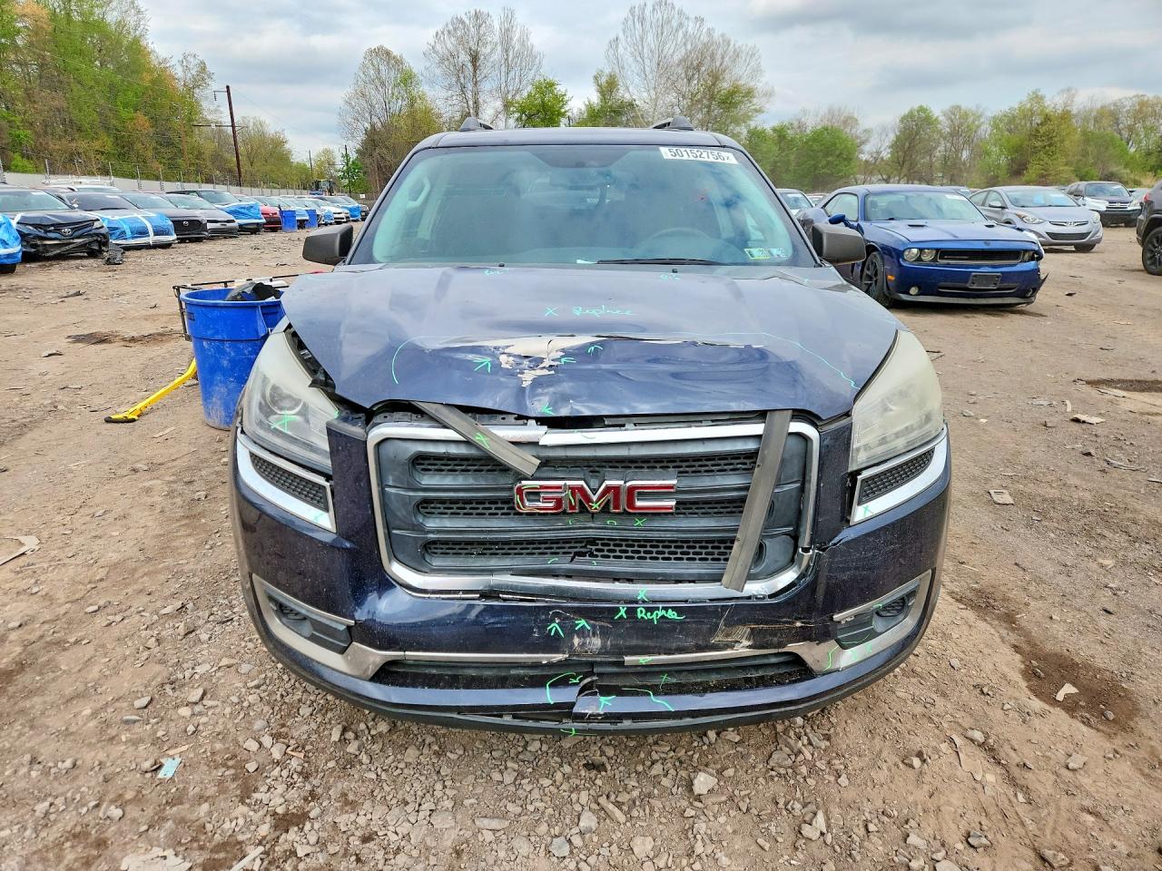 2015 GMC ACADIA SLE photo 9