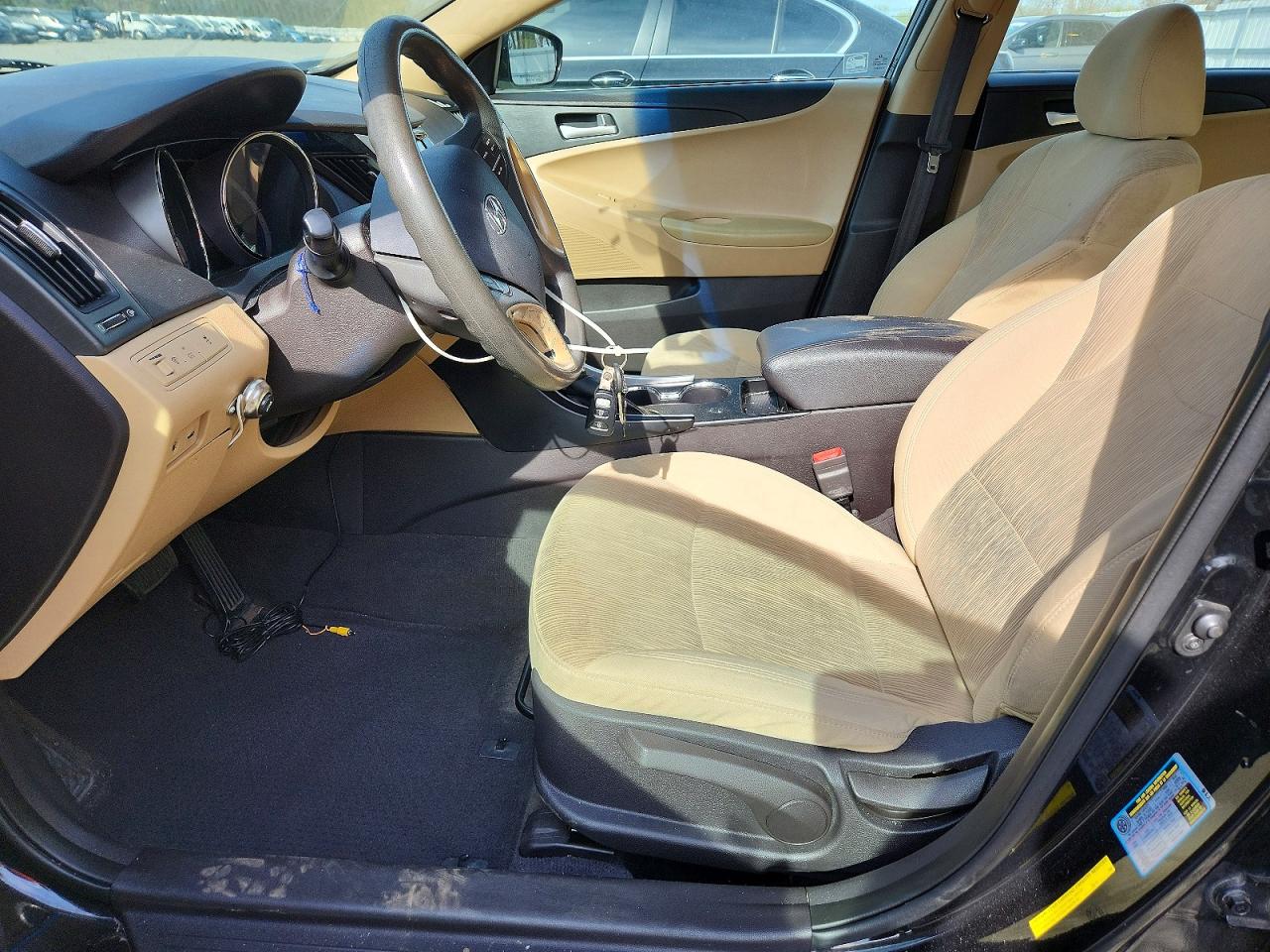 2013 HYUNDAI SONATA GLS photo 13