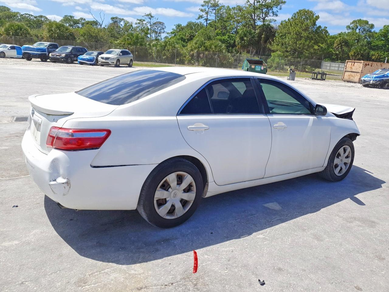 2009 TOYOTA CAMRY LE photo 5