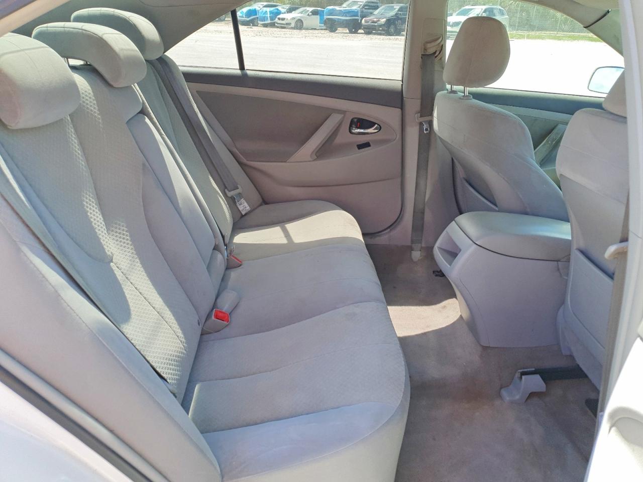 2009 TOYOTA CAMRY LE photo 19