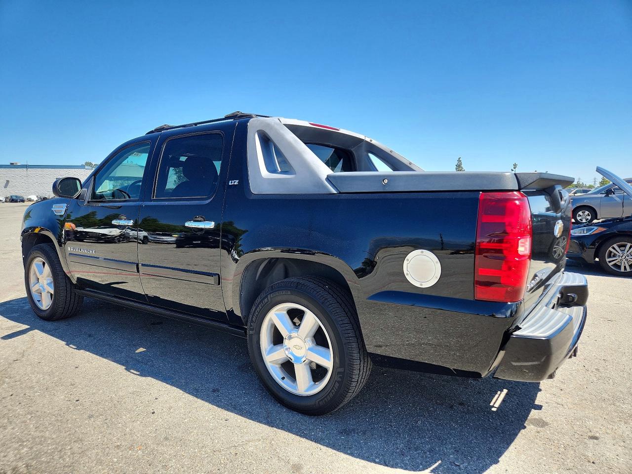 2007 CHEVROLET AVALANCHE K1500 photo 3
