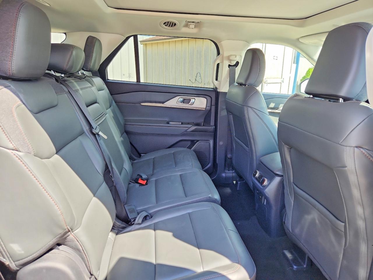 2025 FORD EXPLORER ACTIVE photo 21