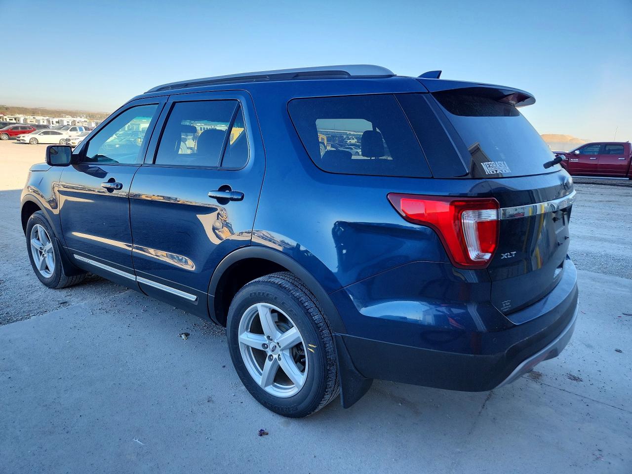 2016 FORD EXPLORER XLT photo 3