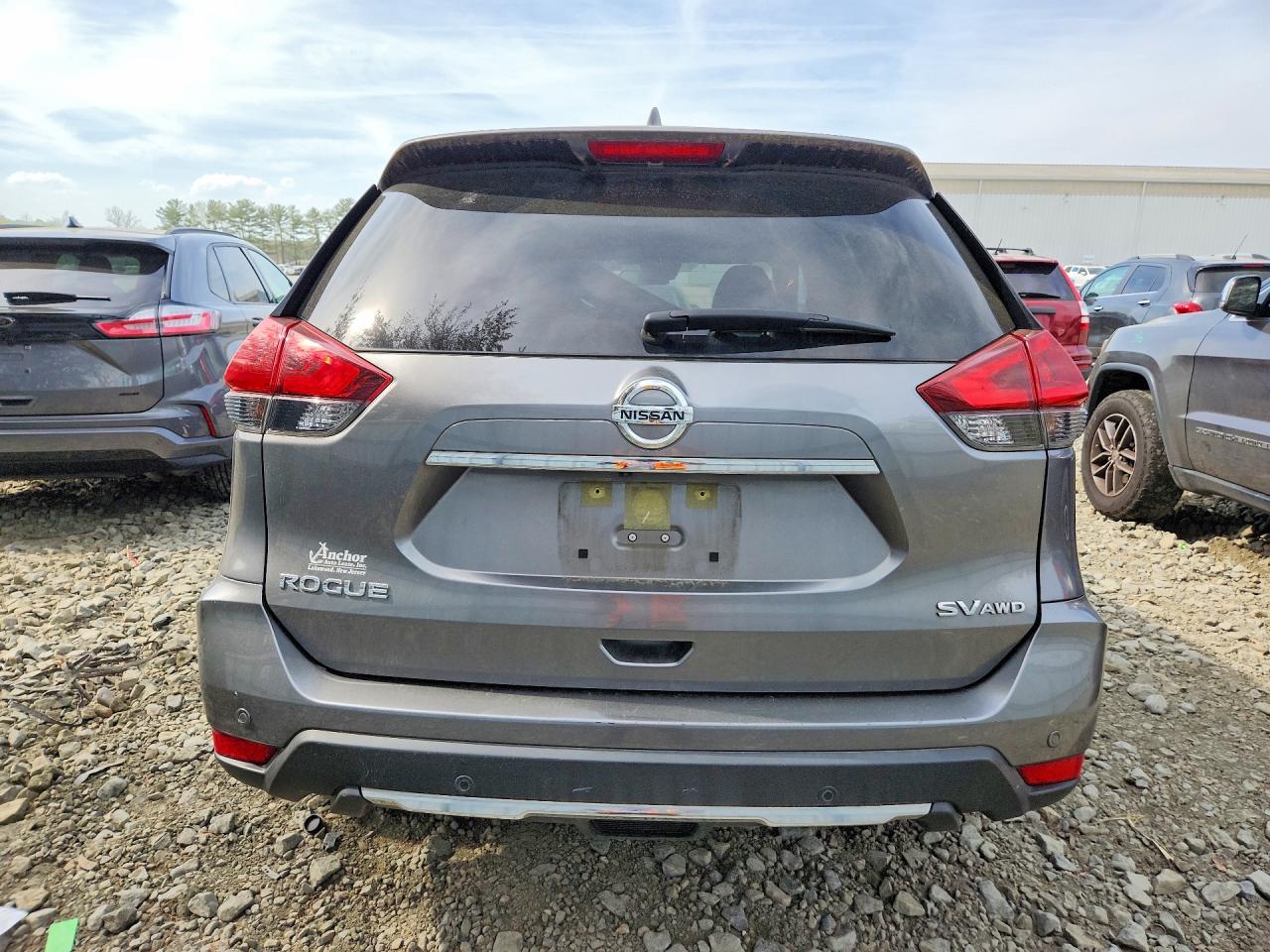 2019 NISSAN ROGUE SV photo 16
