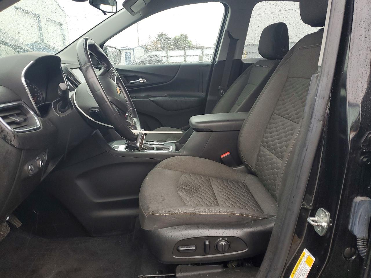 2020 CHEVROLET EQUINOX LT photo 13