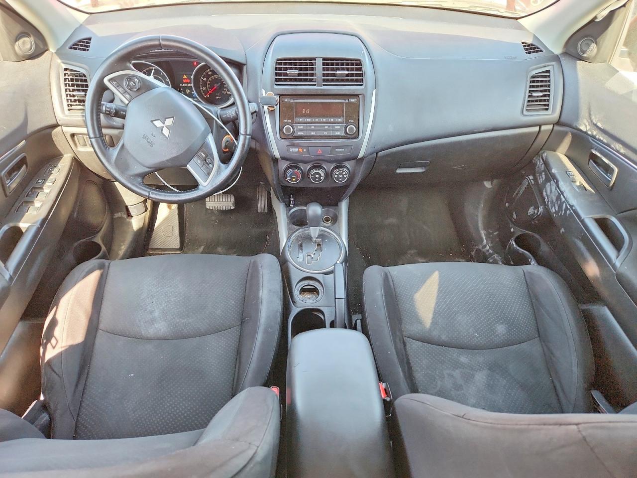 2014 MITSUBISHI OUTLANDER SPORT ES photo 22