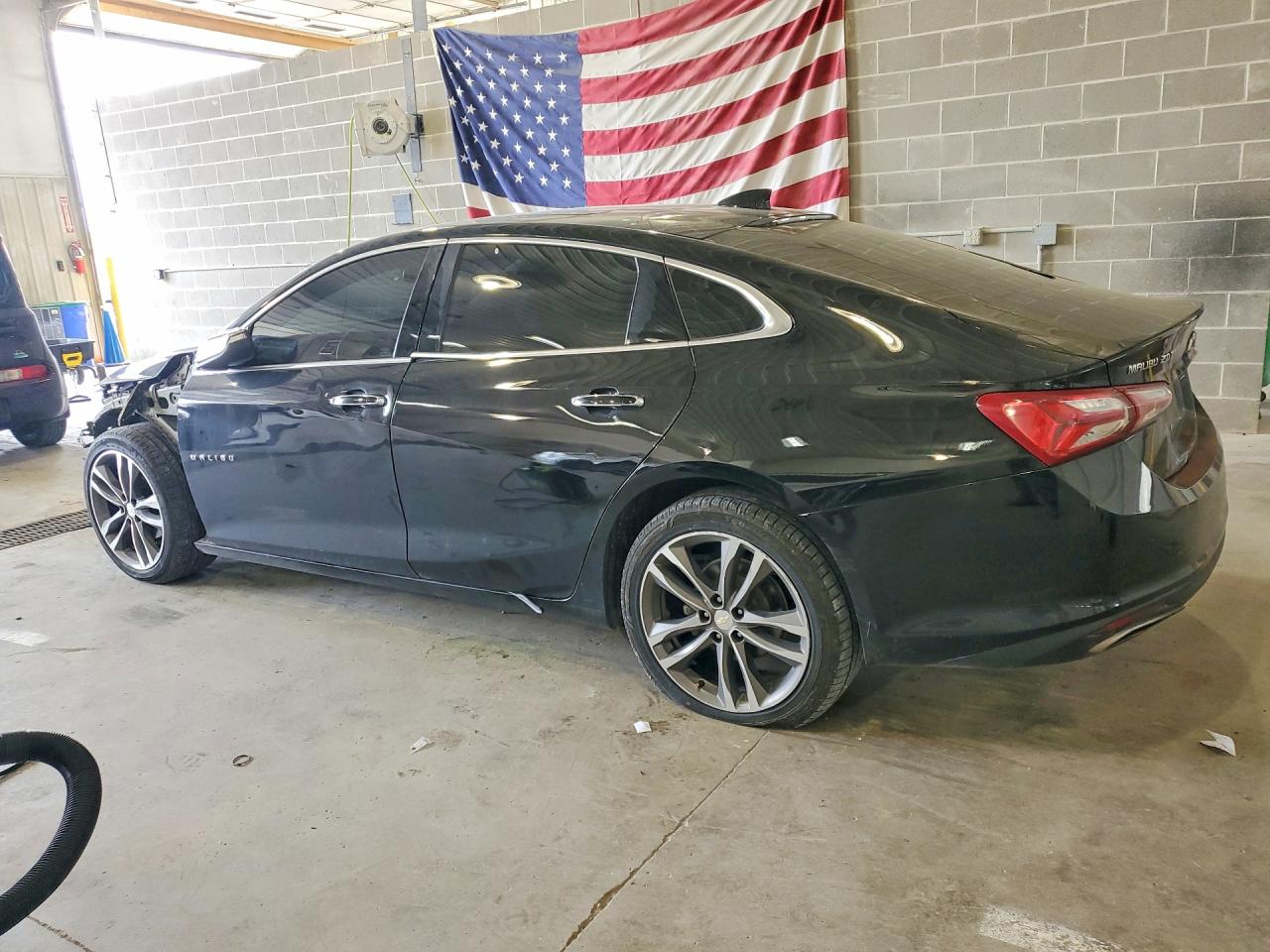 2020 CHEVROLET MALIBU PREMIER photo 3