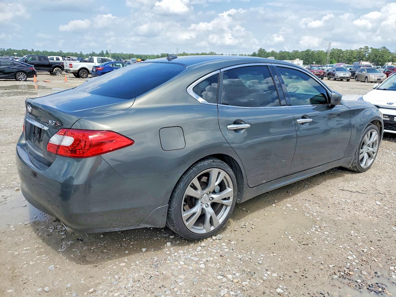 2013 INFINITI M37 BASE photo 5