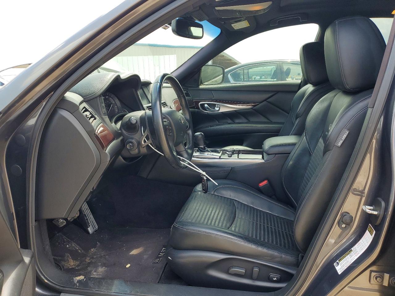 2013 INFINITI M37 BASE photo 13