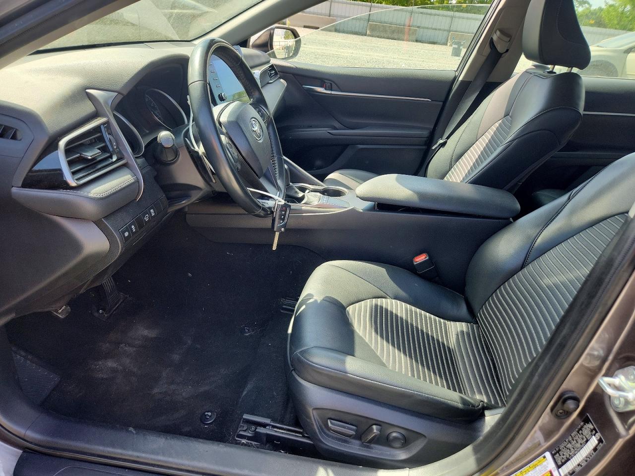 2023 TOYOTA CAMRY SE photo 13