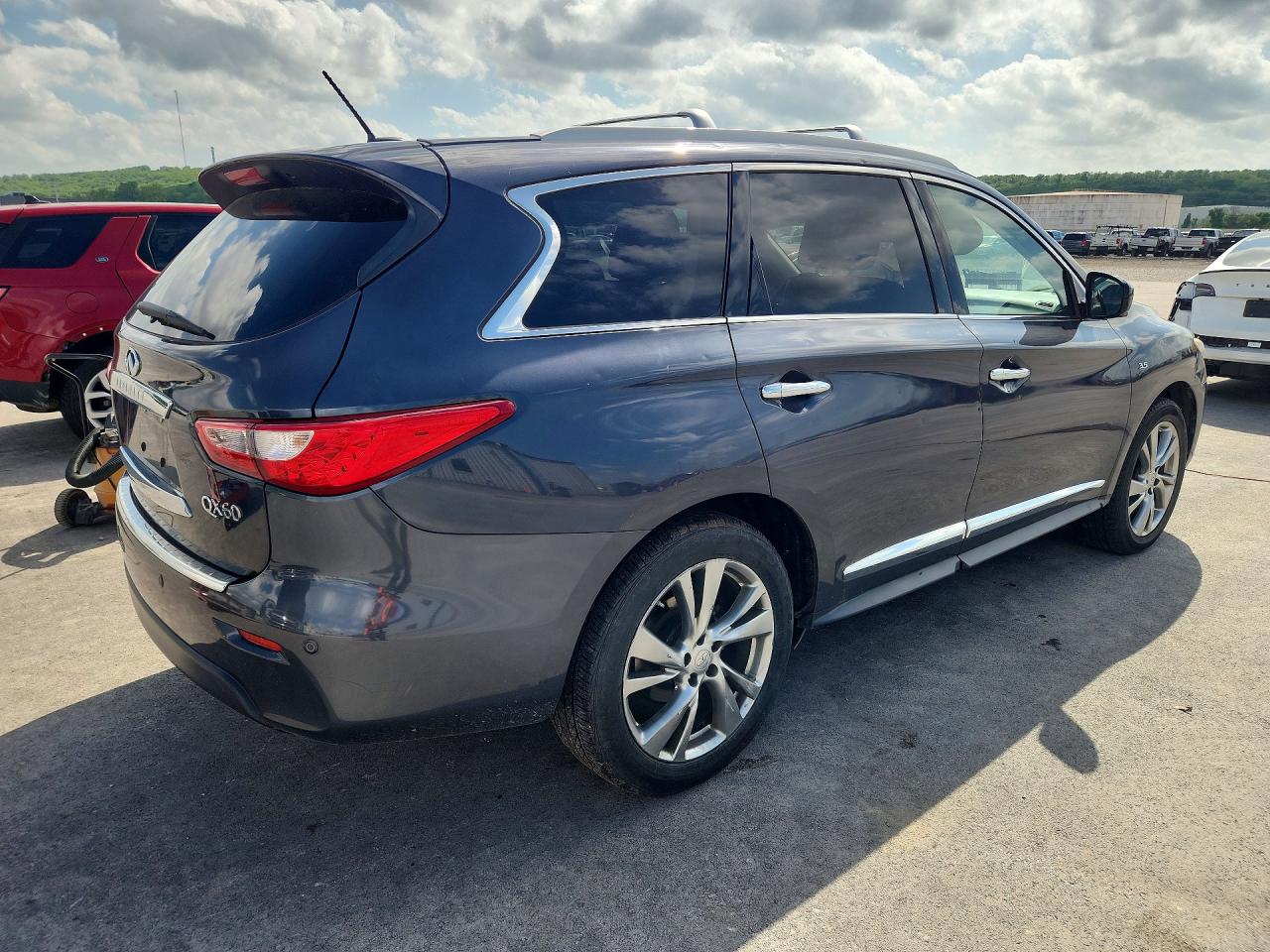 2014 INFINITI QX60 BASE photo 5