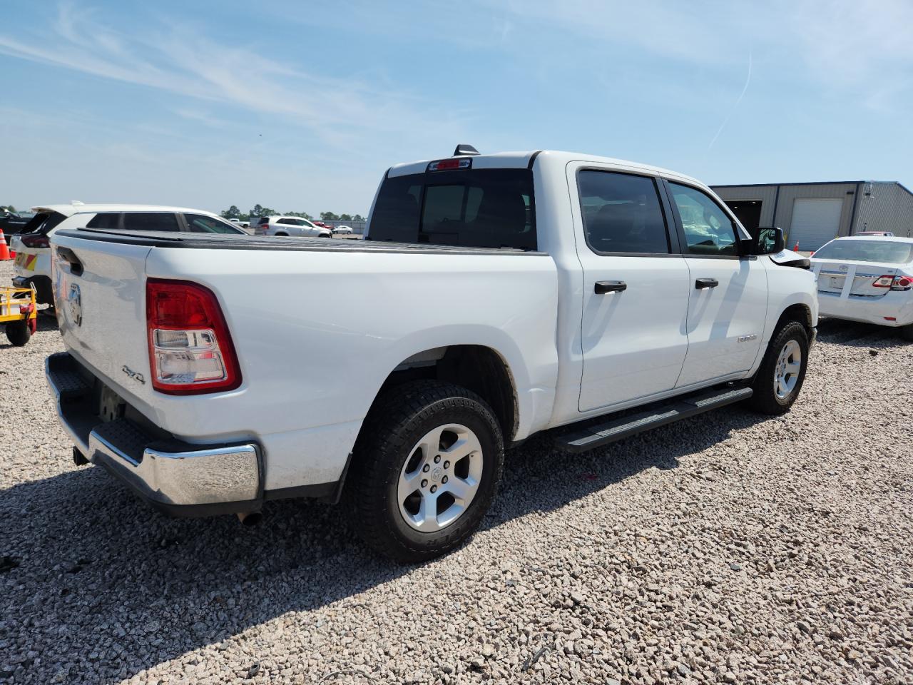 2019 RAM 1500 TRADESMAN photo 3
