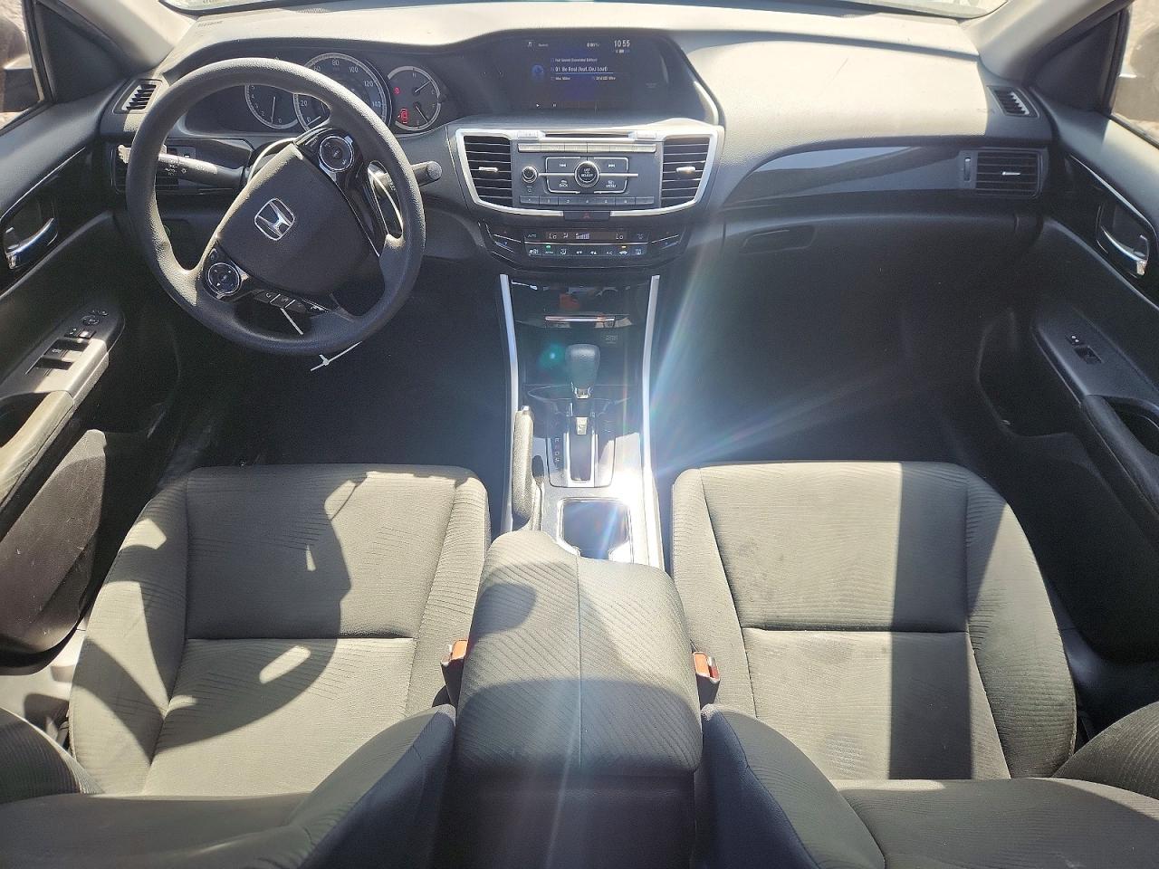 2016 HONDA ACCORD LX photo 8