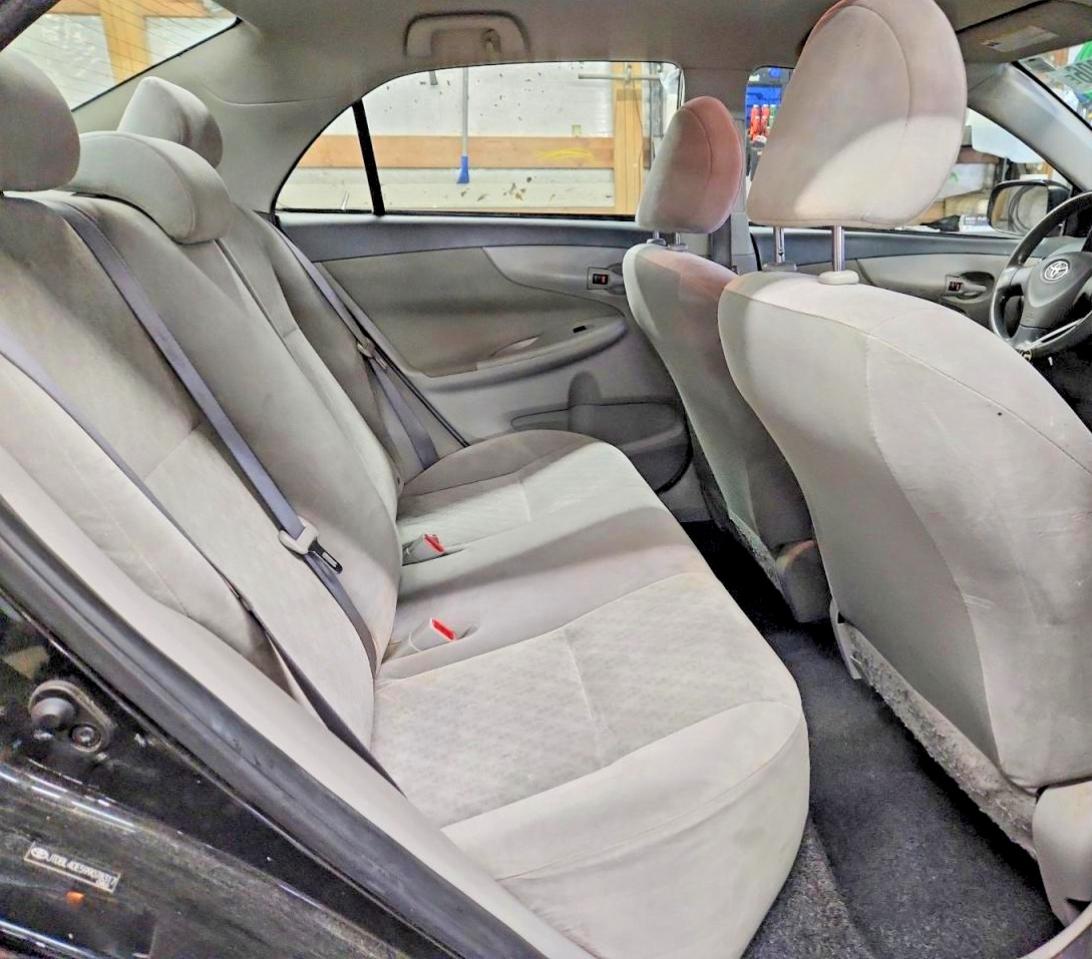 2009 TOYOTA COROLLA LE photo 10