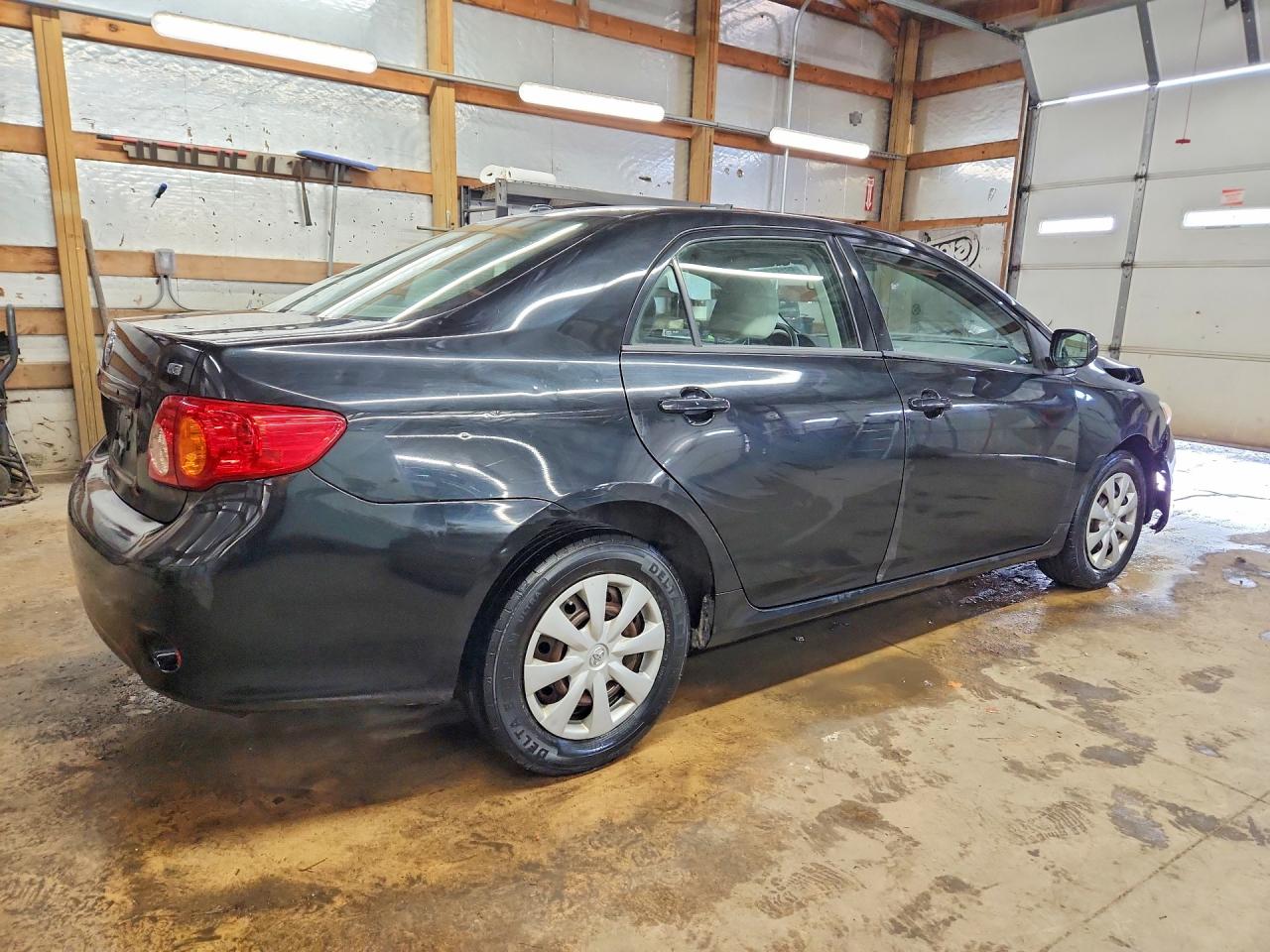 2009 TOYOTA COROLLA LE photo 3