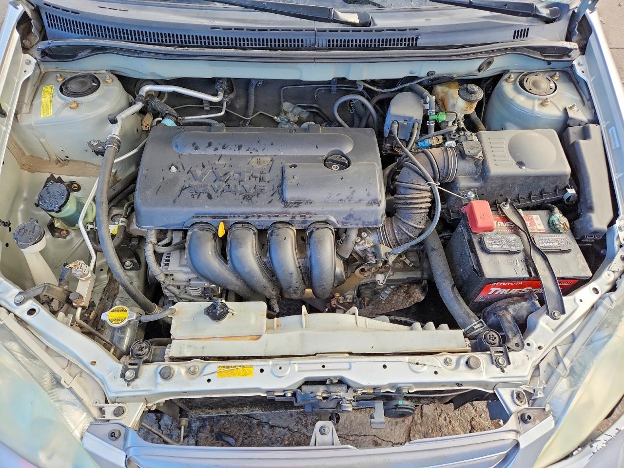 2004 TOYOTA COROLLA LE photo 11