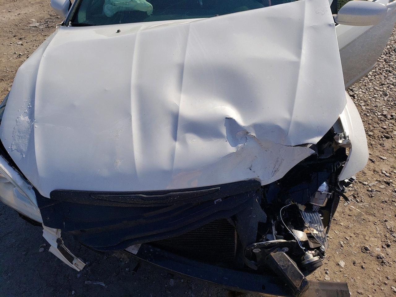 2013 CHRYSLER 200 LX photo 11